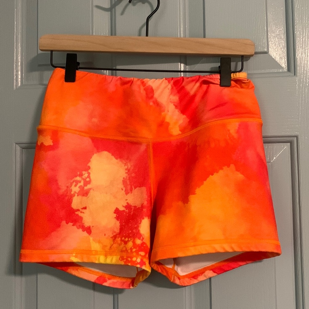 Fleo High Rise Power Hold Gym / CrossFit Shorts Orange Tie-Dye (Size Medium)
